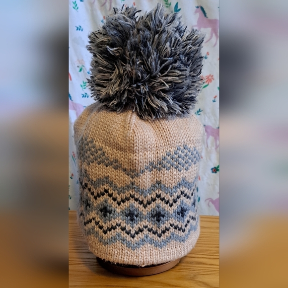 Timberland Fuzzy Pink Neutral Boho Winter Warm Beanie Hat w/ Big PomPom - Picture 2 of 6